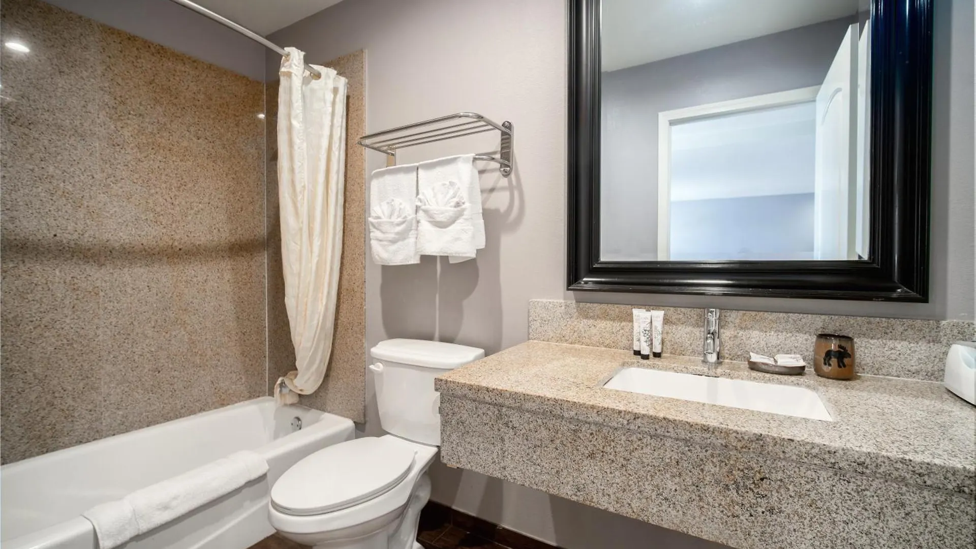 Lyfe Inn & Suites By Aga - Lax Airport Inglewood